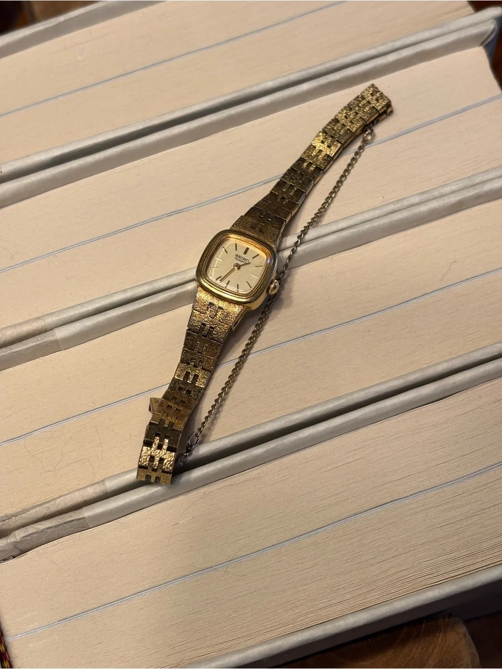 Women's Seiko Gold Bracelet Watch S420-5079 New Battery Working